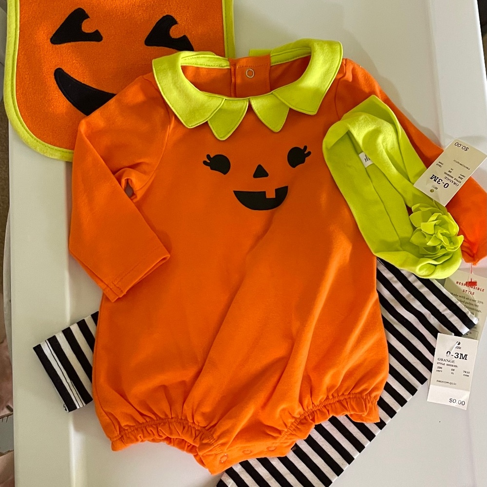 NWT Cat & Jack Halloween Pumpkin 3 piece Outfit AND Carter's Bib NWT
